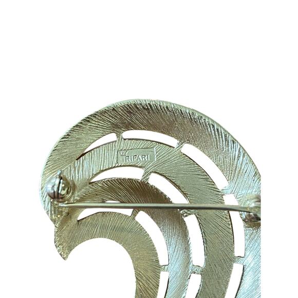 Vintage Crown Trifari Brooch Mid Century Modern Designer Gold & White Enamel - Picture 3 of 5